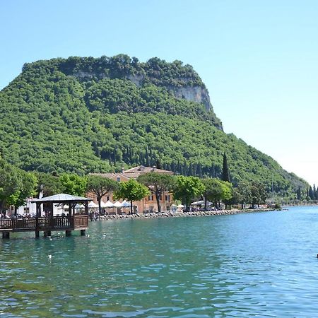 Originari Del Garda Apartman Garda  Kültér fotó