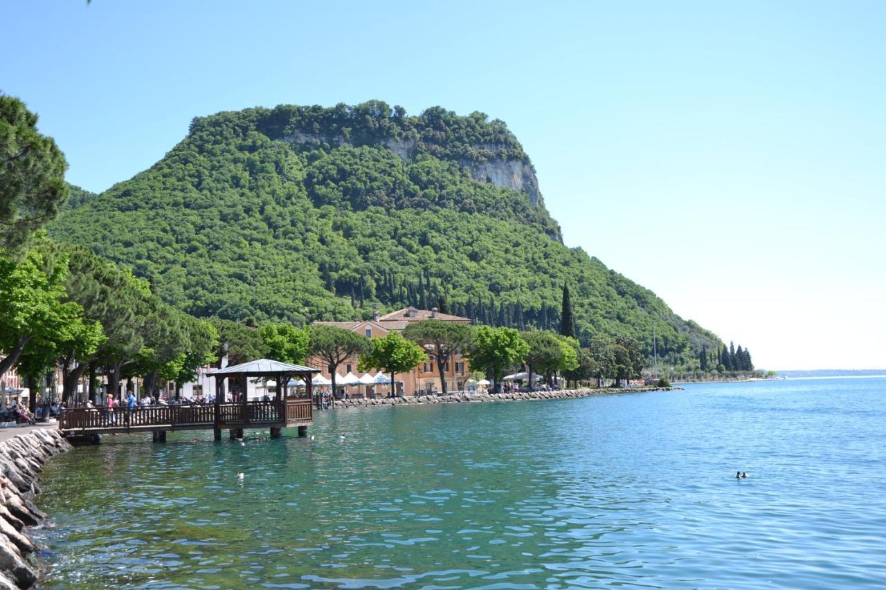 Originari Del Garda Apartman Garda  Kültér fotó